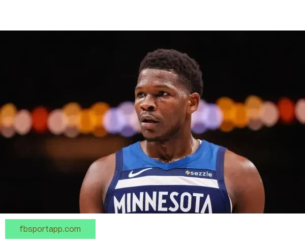 爱德华兹因膝伤缺阵活塞 生涯巅峰赛季遗憾无缘各大奖项